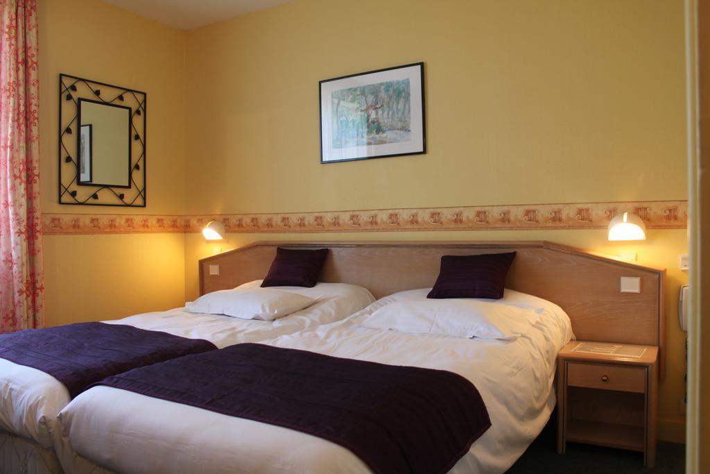 Hotel Des Bains Lancieux Værelse billede
