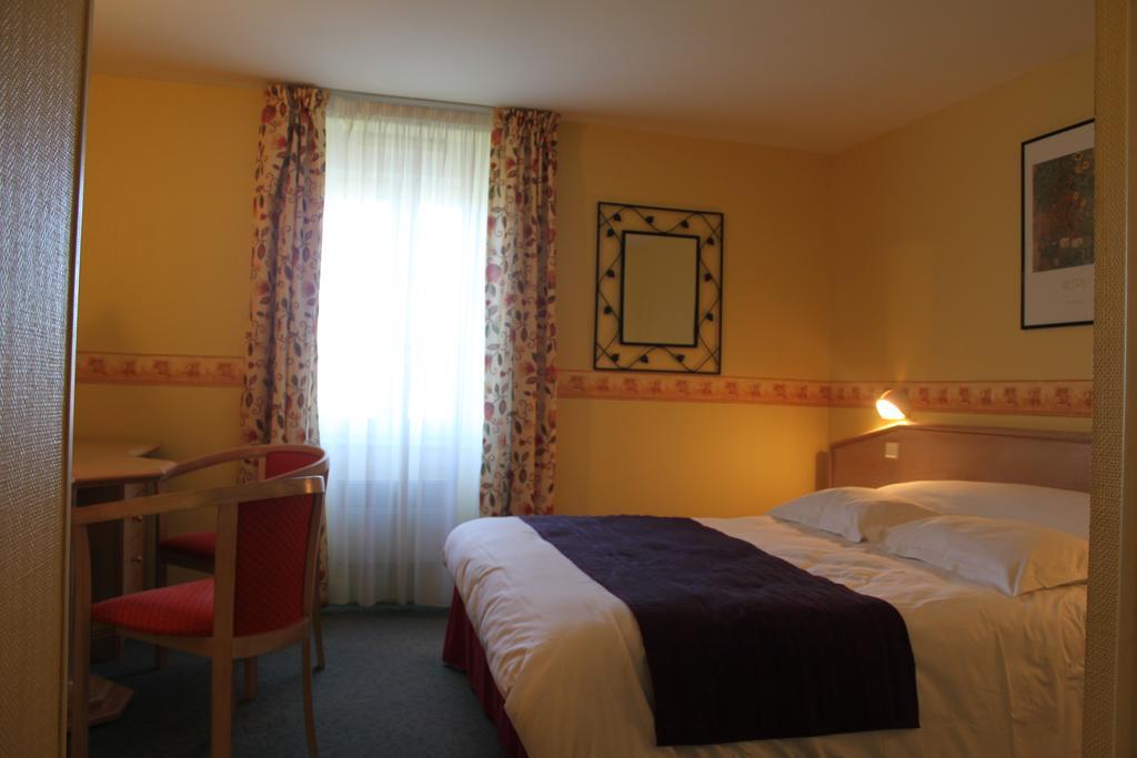 Hotel Des Bains Lancieux Værelse billede